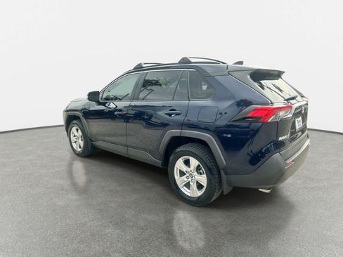Used 2019 Toyota RAV4 XLE w/ Convenience Package AWD/4WD image 6