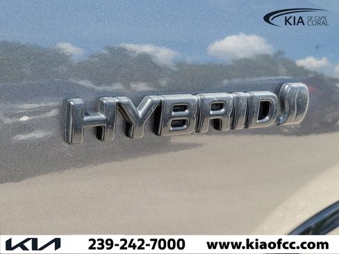 Used 2020 Toyota RAV4 XSE w/ All Weather Liner Package AWD/4WD image 8