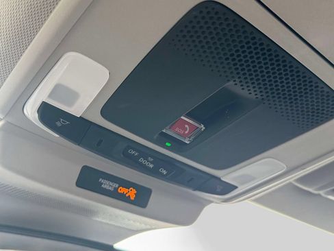 Certified 2025 Honda Accord LX image 9