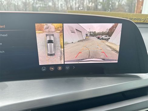 Used 2026 Cadillac Vistiq Sport image 27