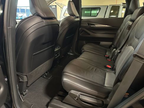 Used 2024 INFINITI QX60 Luxe AWD/4WD image 17
