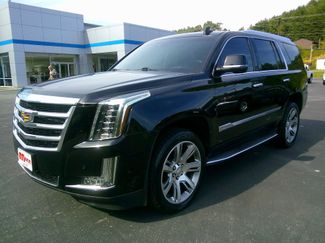 Used 2017 Cadillac Escalade Luxury image 1