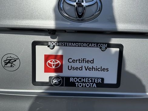 Certified 2022 Toyota Highlander XLE image 50
