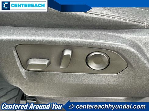 Used 2022 Chevrolet Silverado 1500 RST AWD/4WD image 16