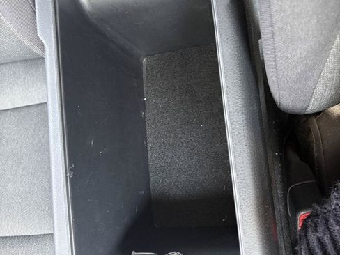 Used 2025 Toyota Camry LE FWD image 12