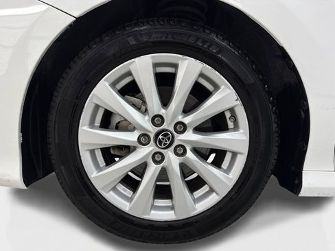 Used 2019 Toyota Camry LE FWD image 47