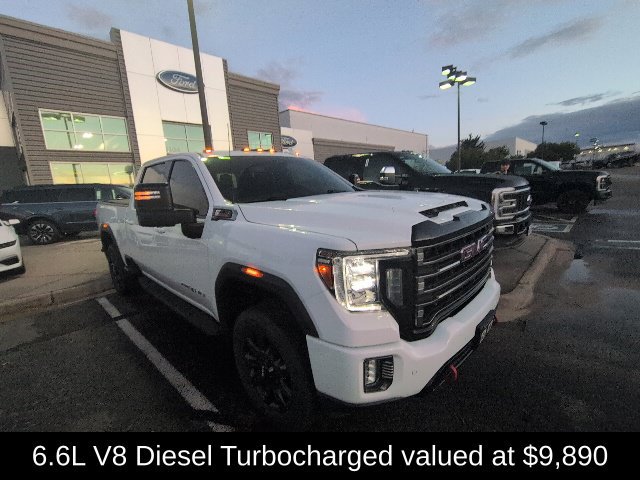 Used 2021 GMC Sierra 2500 AT4 w/ AT4 Premium Plus Package AWD/4WD image 3
