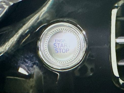 Used 2025 Genesis G70 2.5T w/ Sport Prestige Package image 20