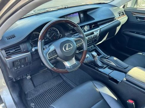 Used 2018 Lexus ES 350 image 9