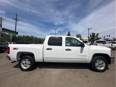 Used 2013 Chevrolet Silverado 1500 LT w/ All-Star Edition AWD/4WD image 9