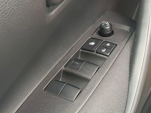 Certified 2025 Toyota Corolla LE image 21