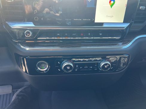 Used 2023 GMC Sierra 1500 Elevation image 17