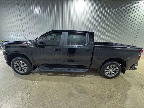 Used 2021 Chevrolet Silverado 1500 RST w/ Z71 Off-Road Package AWD/4WD image 2