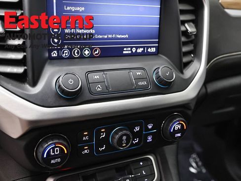 Used 2022 GMC Acadia SLE image 20