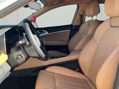 Used 2022 Genesis G70 3.3T image 13