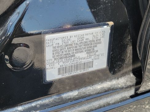 Used 2025 Nissan Versa SV FWD image 31