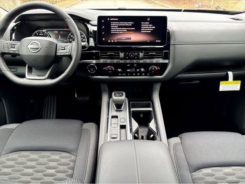 New 2026 Nissan Pathfinder SV AWD/4WD image 4