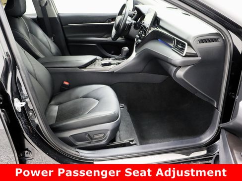 Used 2023 Toyota Camry XSE image 38