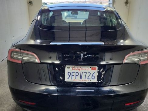 Used 2022 Tesla Model 3 Long Range AWD/4WD image 4