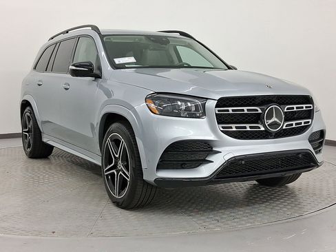 Used 2022 Mercedes-Benz GLS 450 4MATIC image 7