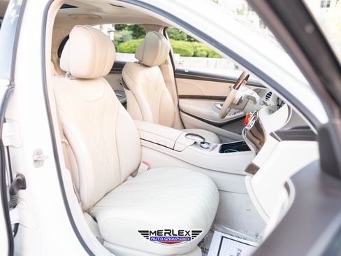 Used 2017 Mercedes-Benz S 550 Sedan image 17