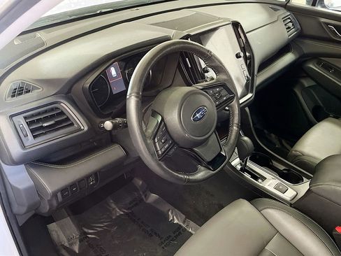 Used 2023 Subaru Ascent Onyx Edition image 9