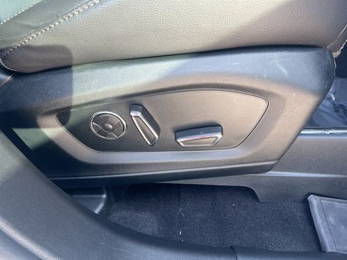 Used 2020 Ford Explorer ST w/ Premium Technology Package image 15