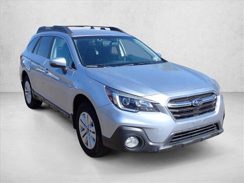 Used 2019 Subaru Outback 2.5i Premium AWD/4WD image 9