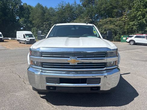 Used 2016 Chevrolet Silverado 2500 W/T AWD/4WD image 2