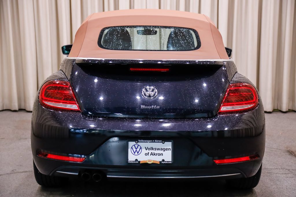 Used 2019 Volkswagen Beetle 2.0T SE FWD image 5
