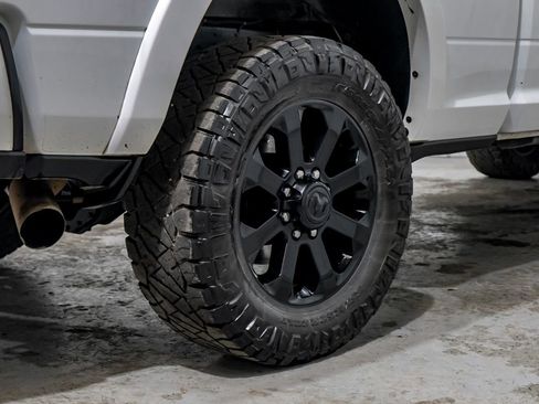 Used 2020 RAM 2500 Laramie w/ Night Edition image 64