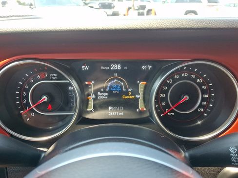 Used 2022 Jeep Wrangler Unlimited Rubicon w/ Cold Weather Group AWD/4WD image 26