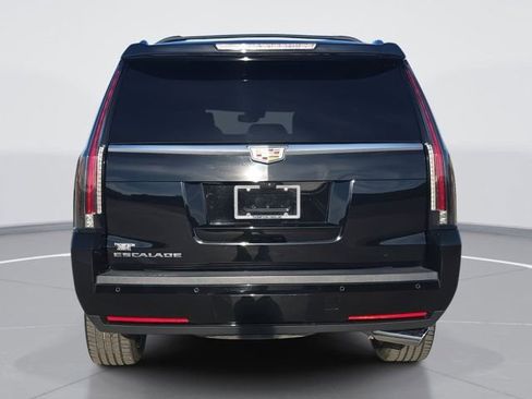 Used 2018 Cadillac Escalade Platinum image 6