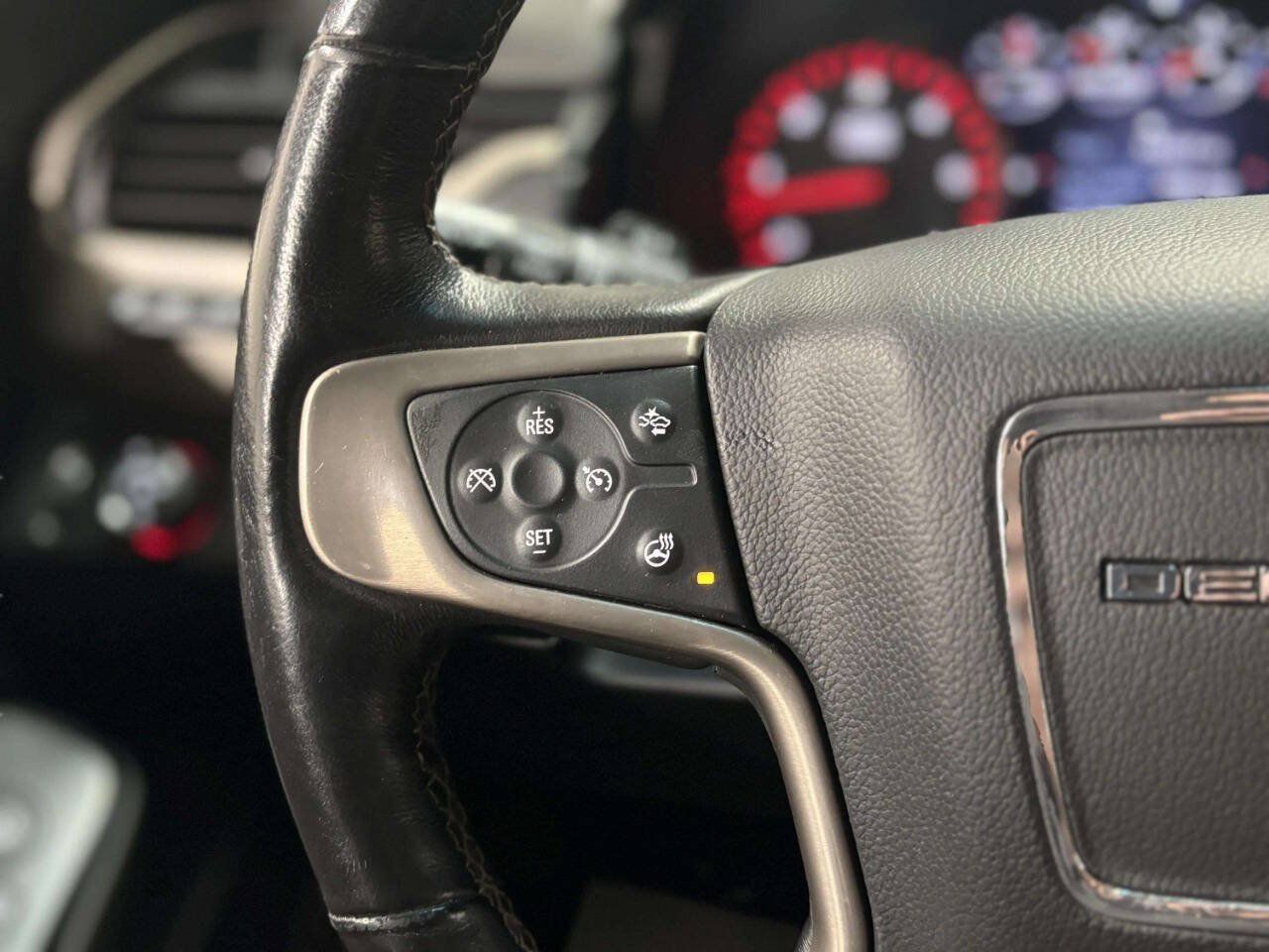 Used 2016 GMC Yukon Denali w/ Open Road Package AWD/4WD image 34