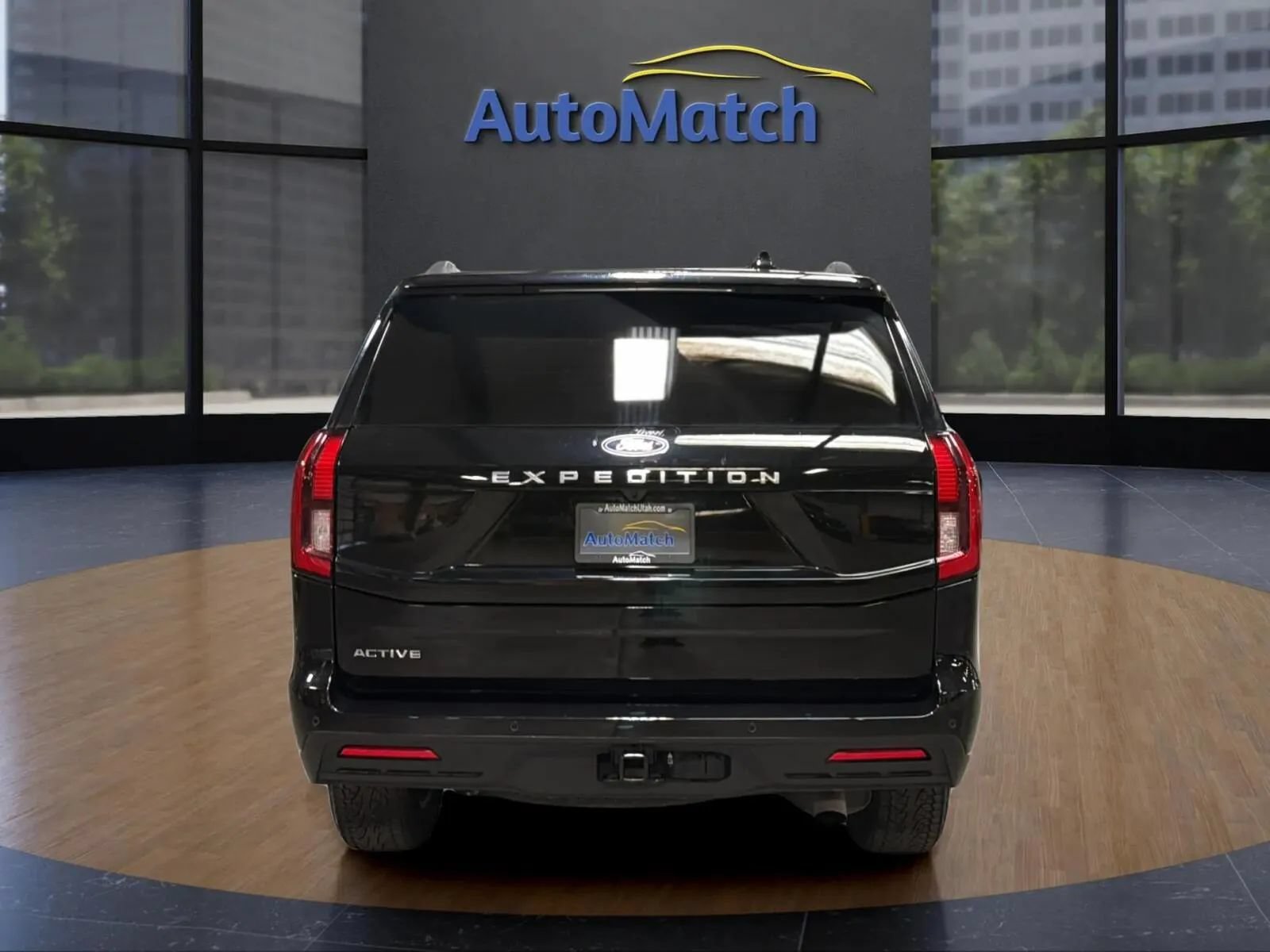 Used 2025 Ford Expedition Active AWD/4WD image 10