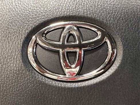 Used 2023 Toyota Camry XSE image 24