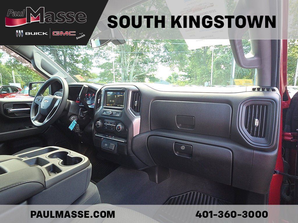 Used 2019 Chevrolet Silverado 1500 Custom w/ Custom Value Package AWD/4WD image 31