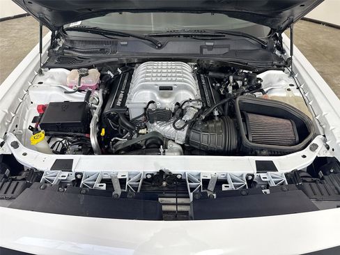 Used 2022 Dodge Challenger SRT Hellcat RWD image 25