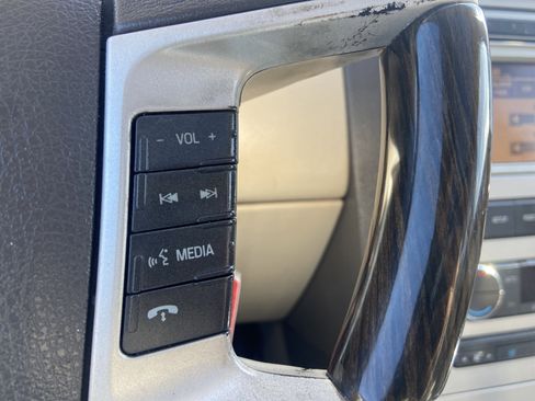 Used 2008 Lincoln MKX AWD image 32