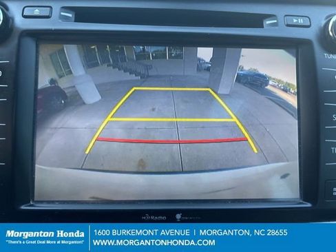 Used 2015 Toyota Highlander Limited Platinum image 25