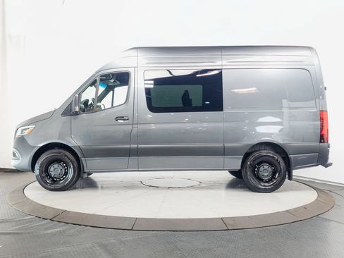 Used 2026 Mercedes-Benz Sprinter 2500 image 4