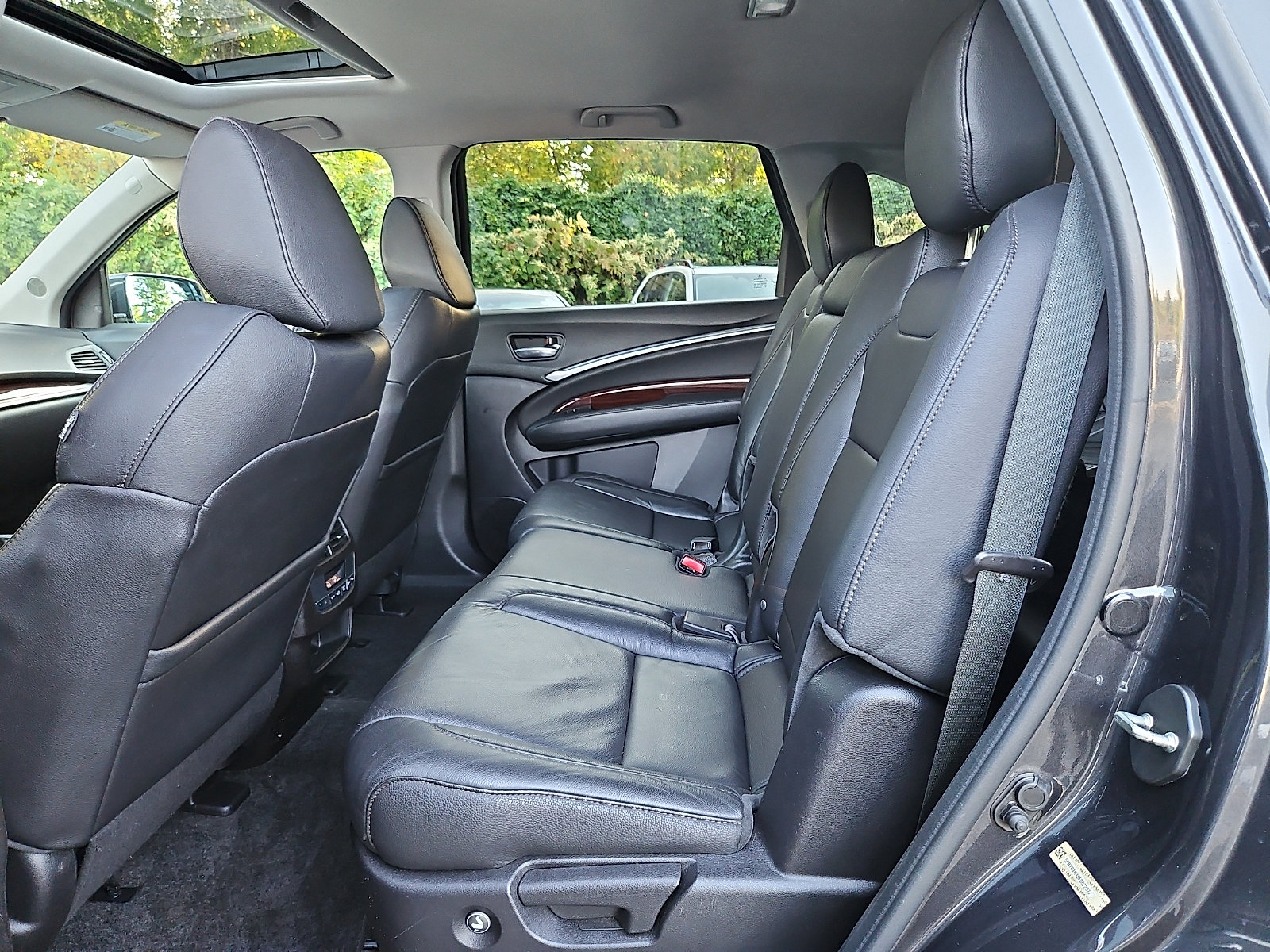 Used 2015 Acura MDX w/ Technology Package AWD/4WD image 11