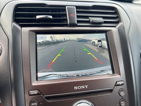 Used 2020 Ford Fusion Titanium image 13