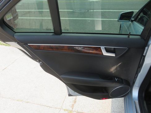 Used 2013 Mercedes-Benz C 300 4MATIC Sedan image 29