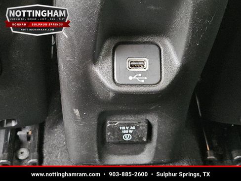 Used 2022 Jeep Renegade Latitude w/ Convenience Group AWD/4WD image 16