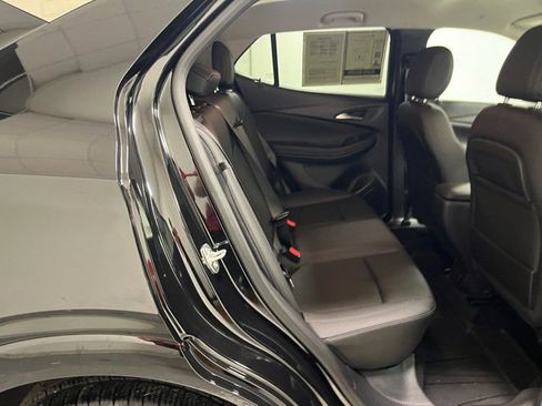 Used 2025 Buick Encore GX Sport Touring w/ Advanced Technology Package image 7