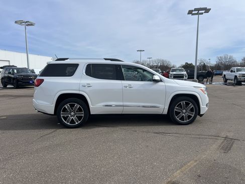 Used 2018 GMC Acadia Denali w/ Technology Package image 9
