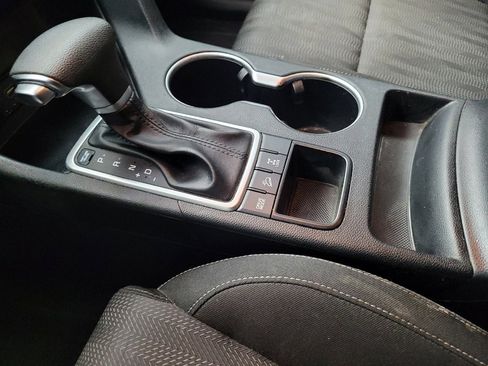 Used 2021 Kia Sportage LX image 26