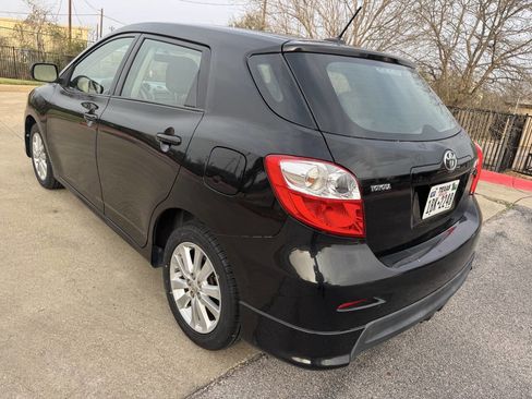 Used 2010 Toyota Matrix image 5