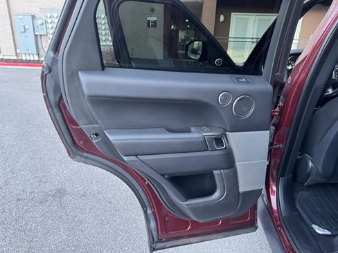 Used 2016 Land Rover Range Rover Sport SE image 31